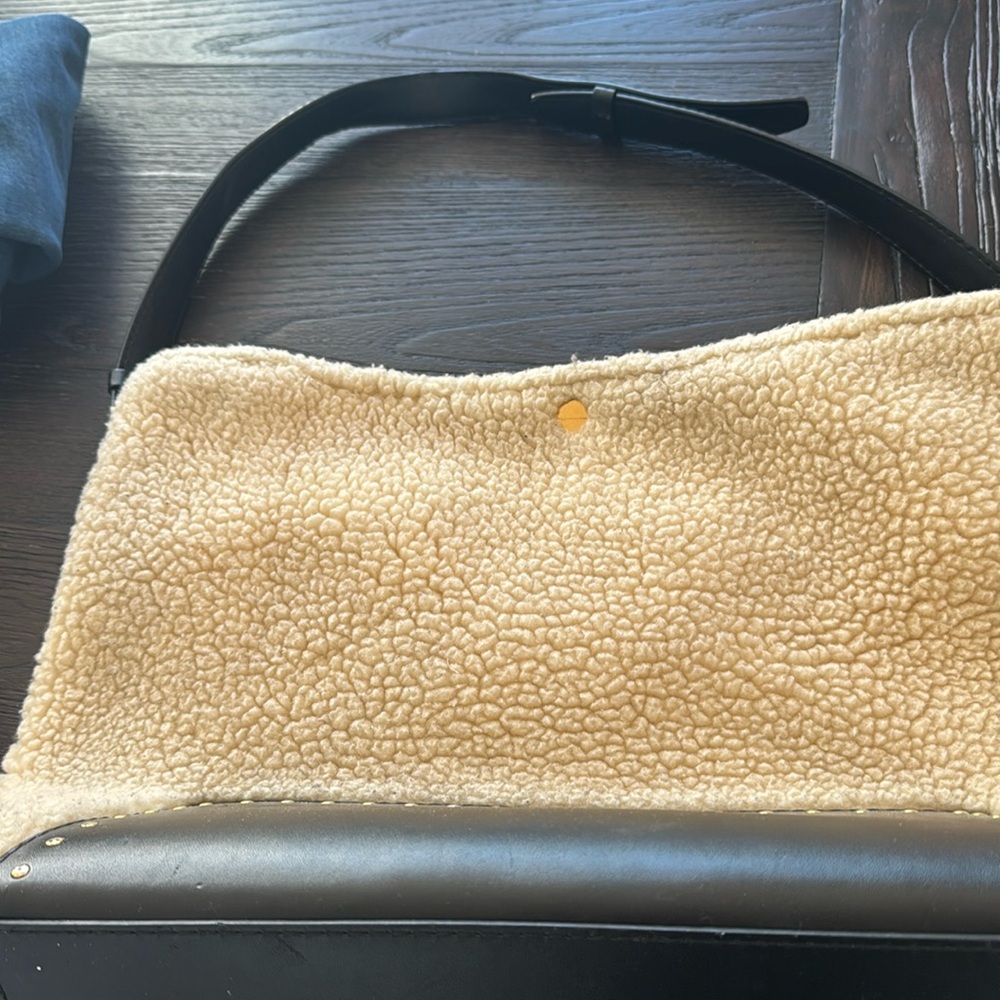 Lambs wool bag